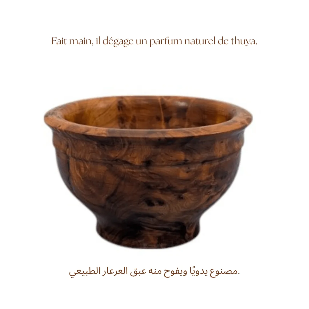 Ensemble pilon et mortier en bois de thuya façonné à la main, idéal pour une touche artisanale en cuisine.