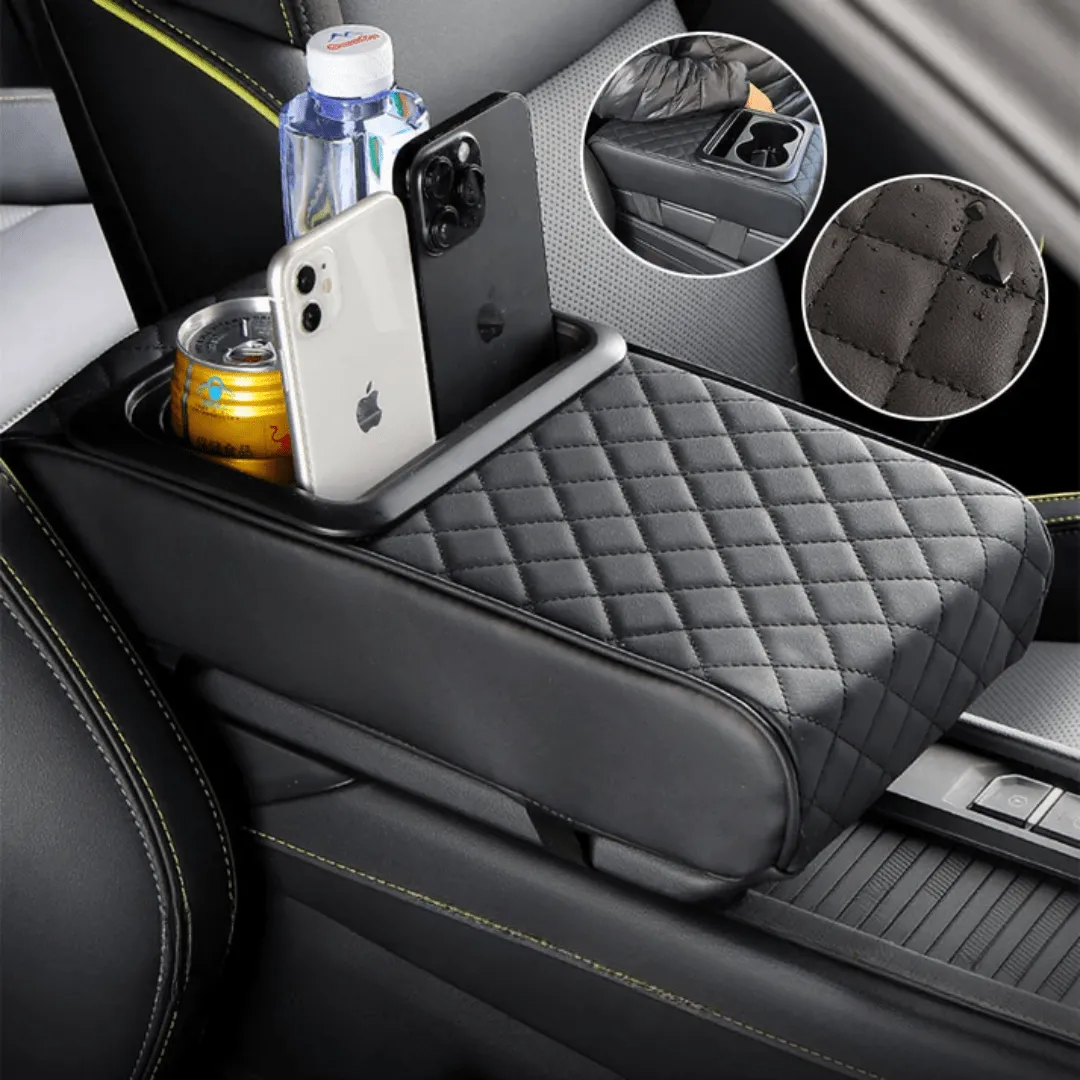 Repose-bras auto en cuir avec support pour gobelets, solution 3-en-1 chic et utile.