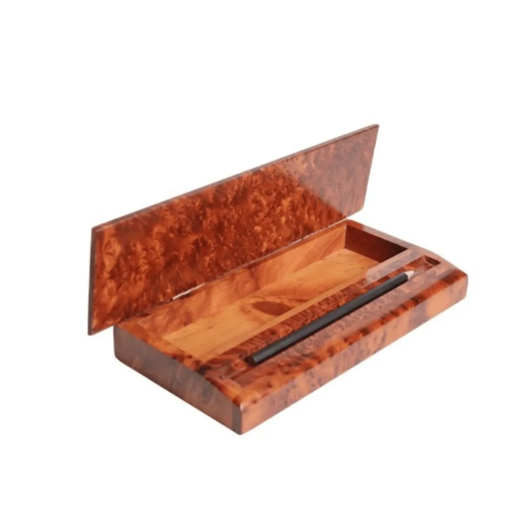 Organisateur de bureau en loupe de Thuya, élégant et pratique.