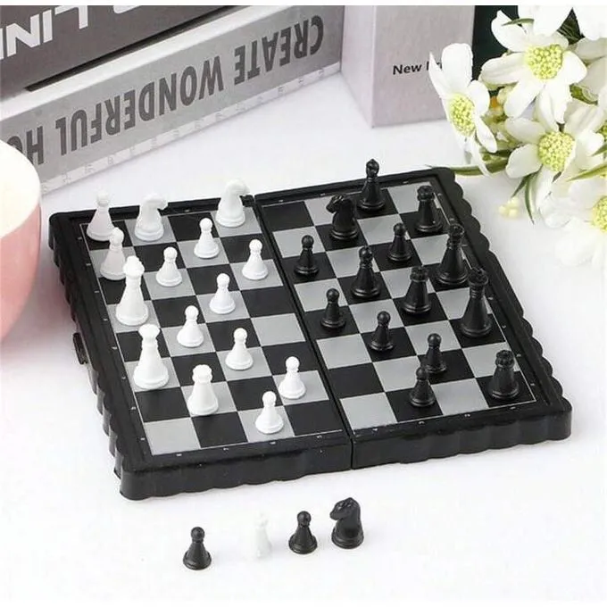 Mini jeu de plateau d'échecs magnétique pliable en plastique portable jouet enfant