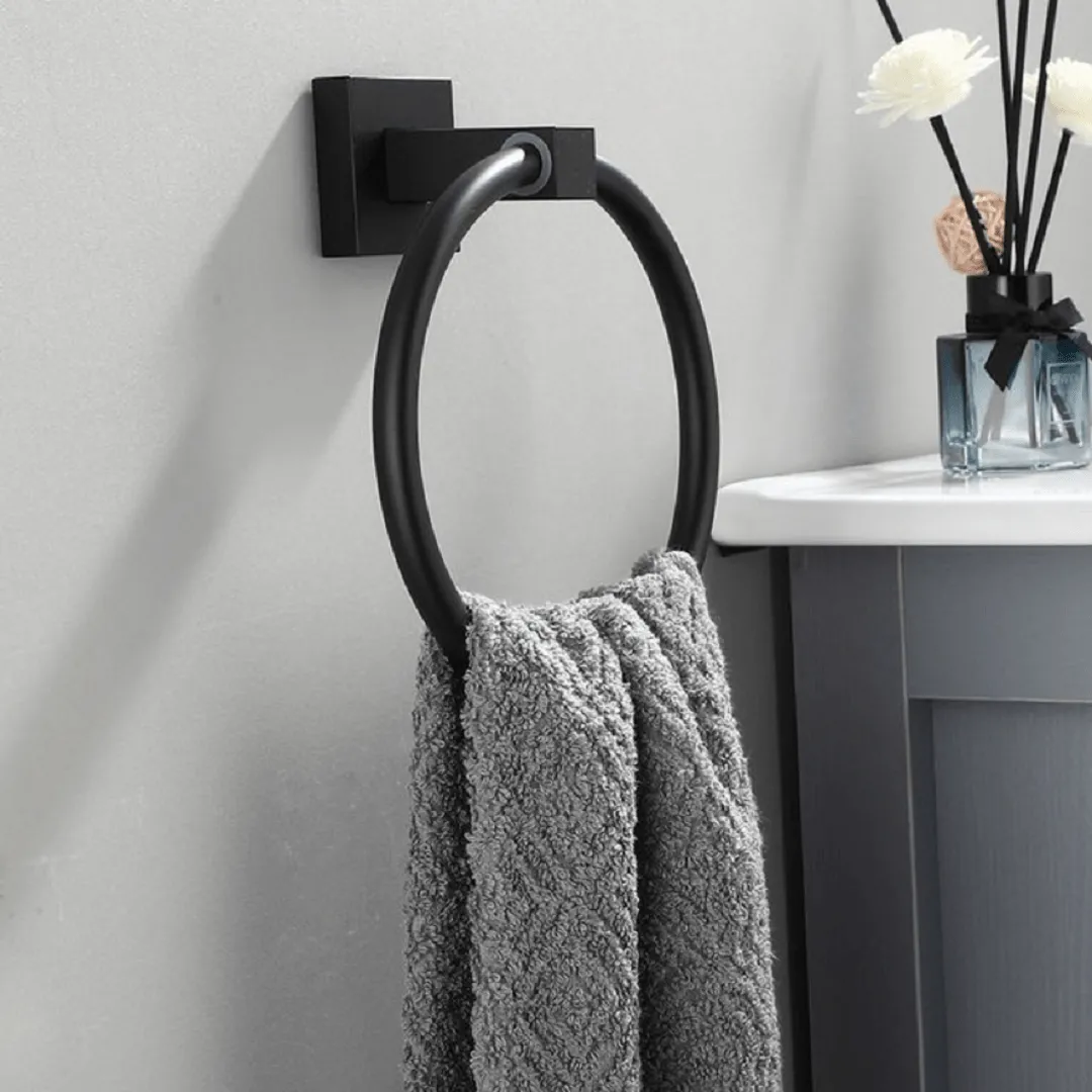 Porte Serviette Noir Style Moderne pour Votre Salle de Bain