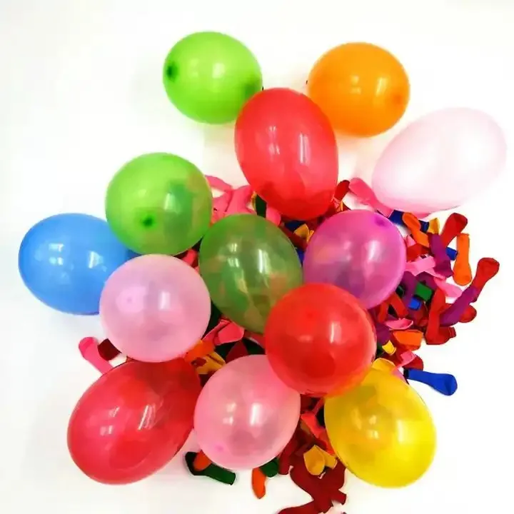 Éclat festif Embellissez vos célébrations avec notre lot de 200 ballons multicolores