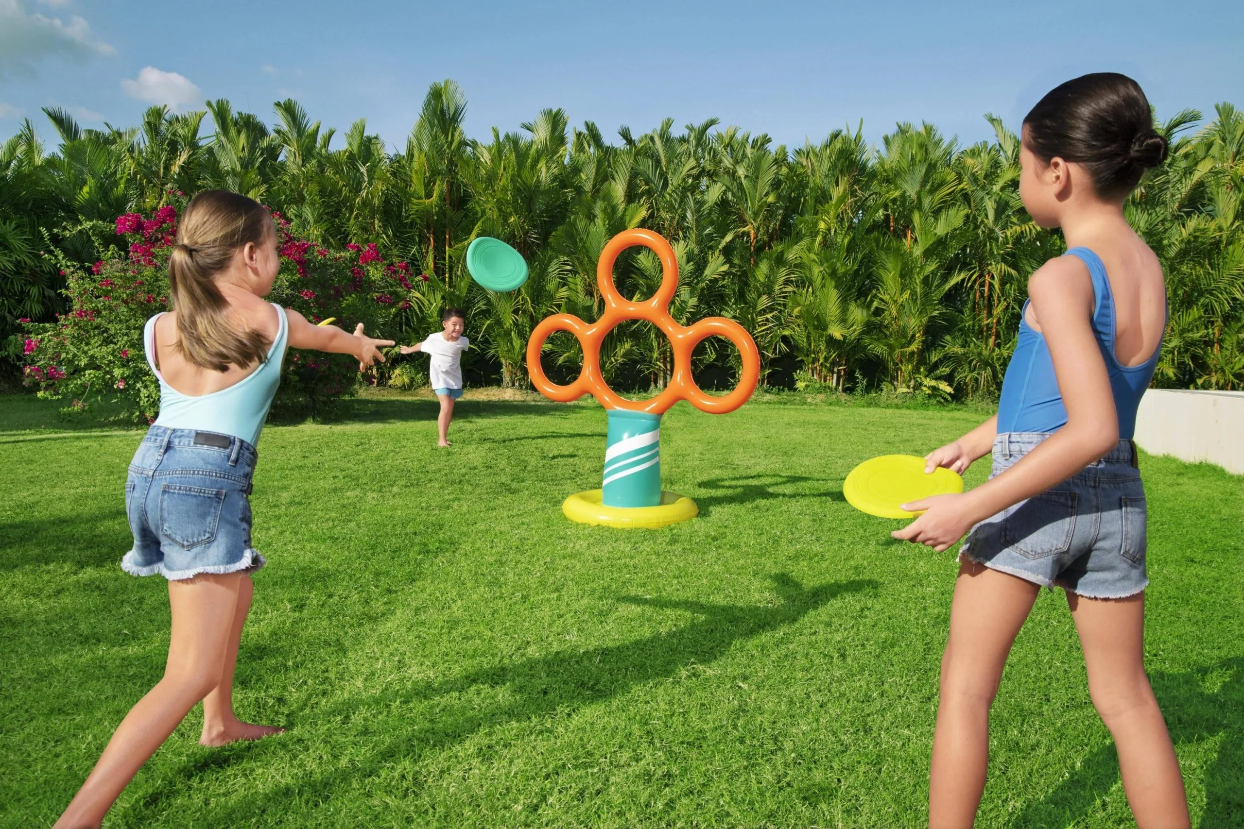 Éclats de Rire en Plein Air Le Jeu de Jardin Gonflable Volant pour Enfants