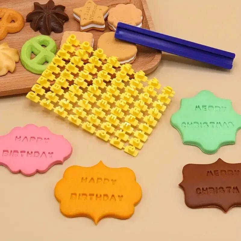 Personnalisez vos Gâteaux Moule en Plastique Lettre et Numéro pour une Décoration Créative