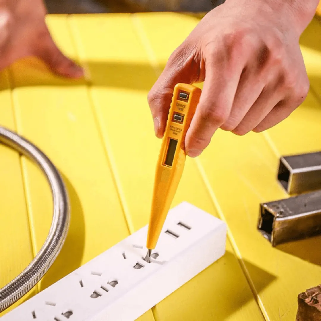 Testeur Stylo Tension Numérique pour Professionnels de l'Électricité