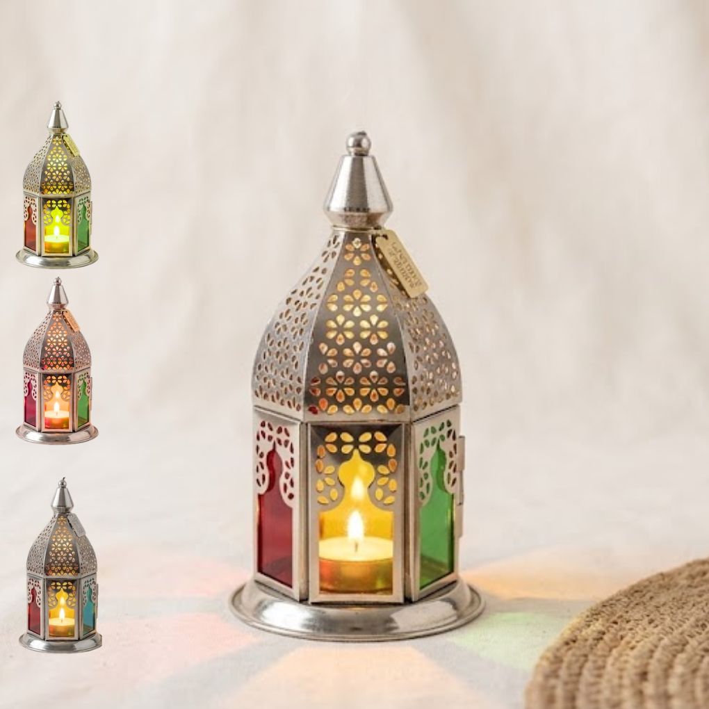 Lanterne Marocaine en Métal avec Verres Multicolores et Bougie Allumée